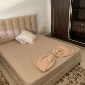 https://appartement-chic-jardins-de-carthage.tunis-best-hotels.com